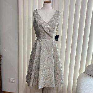 MARINA glamour jacquard metallic gold V-Neck Fit-and-Flare Midi Dress formal NWT